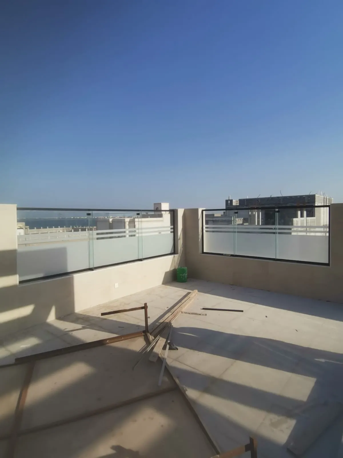 اسكاي لايت وساتر زجاج